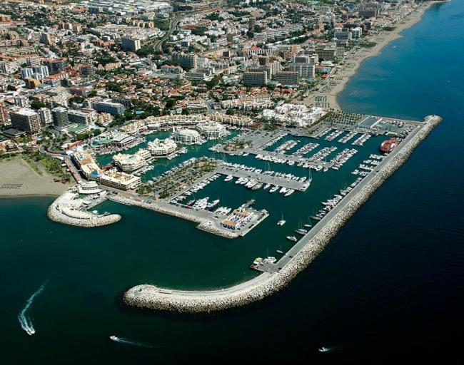 Puerto Marina Palace Бенальмадена Экстерьер фото